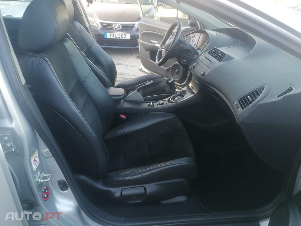 Honda Civic 1.4 i-VTEC Sport Edition