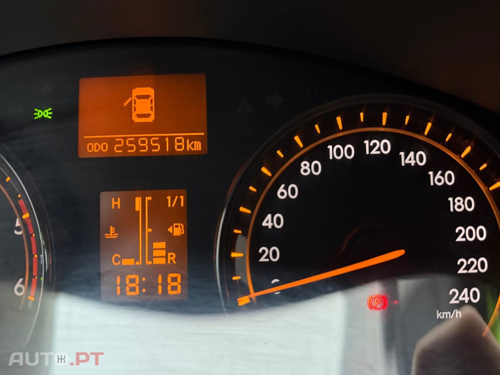 Toyota Avensis 2.0 D-4D Ex.+Pele+GPS