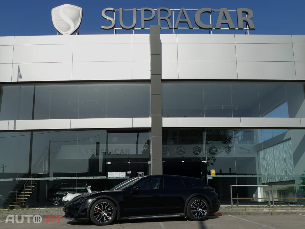 Porsche Taycan 4S
