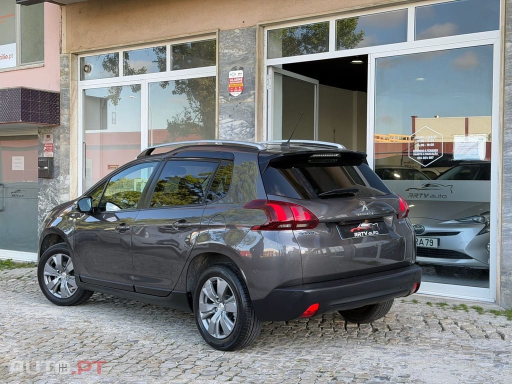 Peugeot 2008 1.2 PureTech Style
