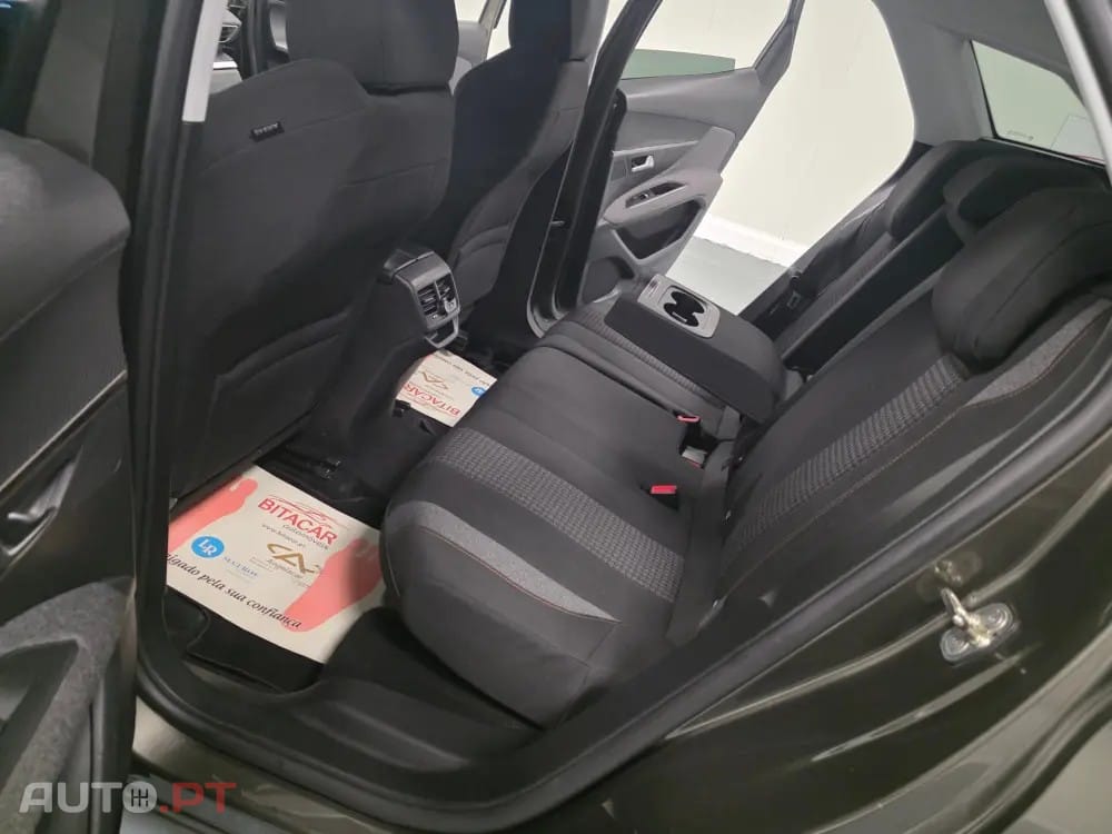 Peugeot 3008 1.5 BLUEHDI ACTIVE