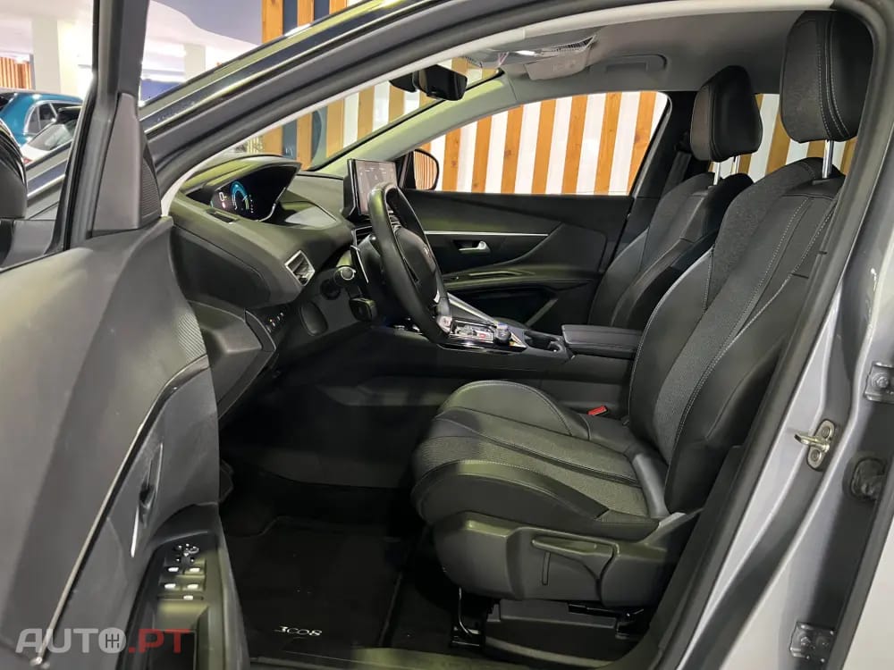 Peugeot 3008 1.6 Hybrid GT e-EAT8