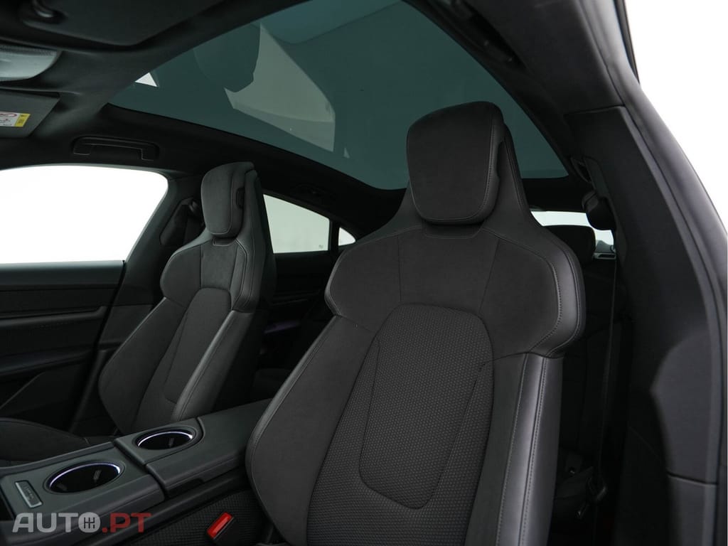 Porsche Taycan Performance