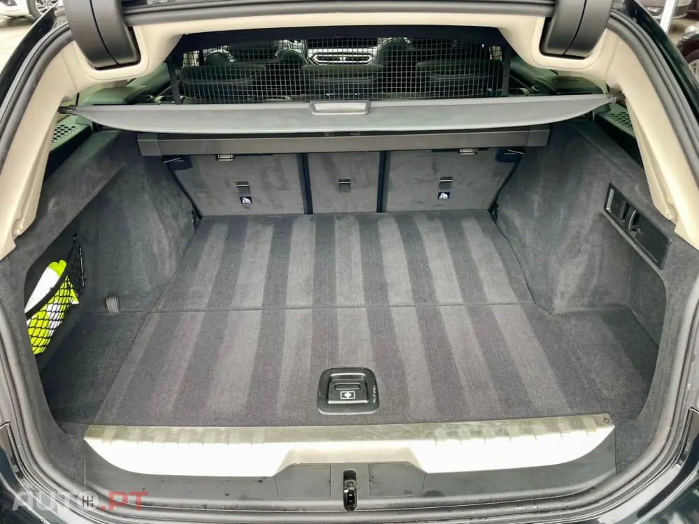 BMW 320 e Corporate Edition Auto