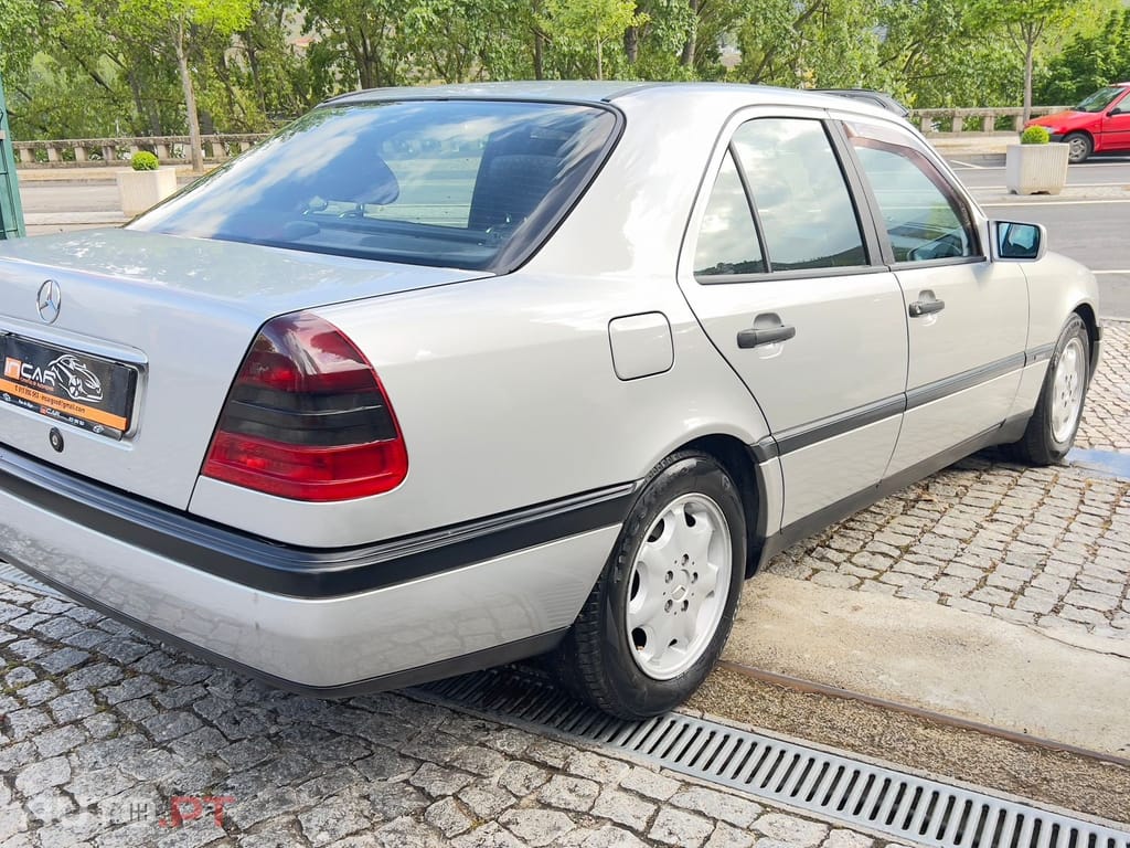 Mercedes-Benz C 220 W202