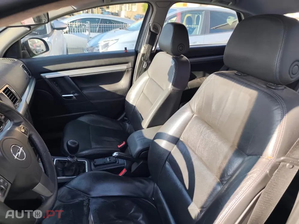 Opel Vectra 1.9 CDTi Executive