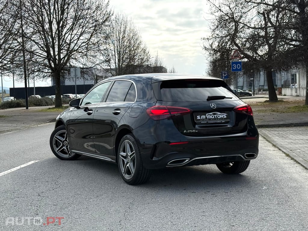 Mercedes-Benz A 250 e AMG Line