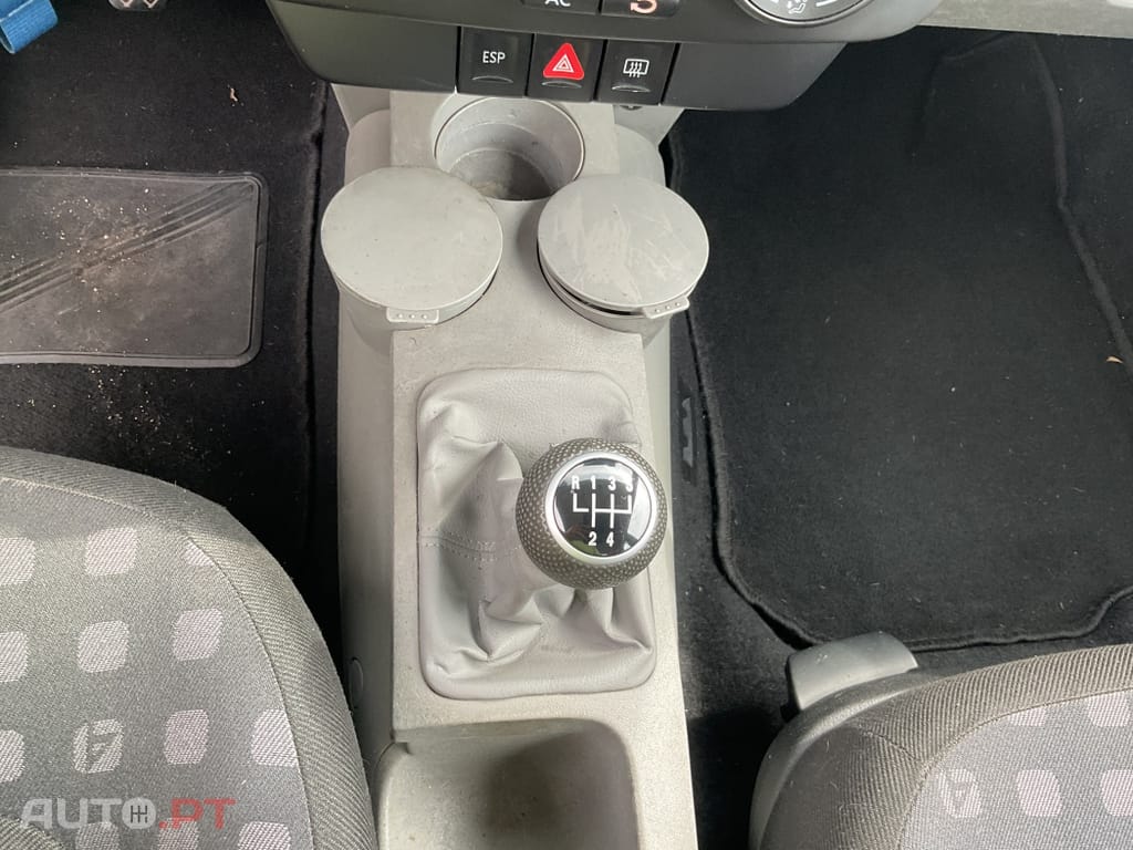 Volkswagen New Beetle 1.6