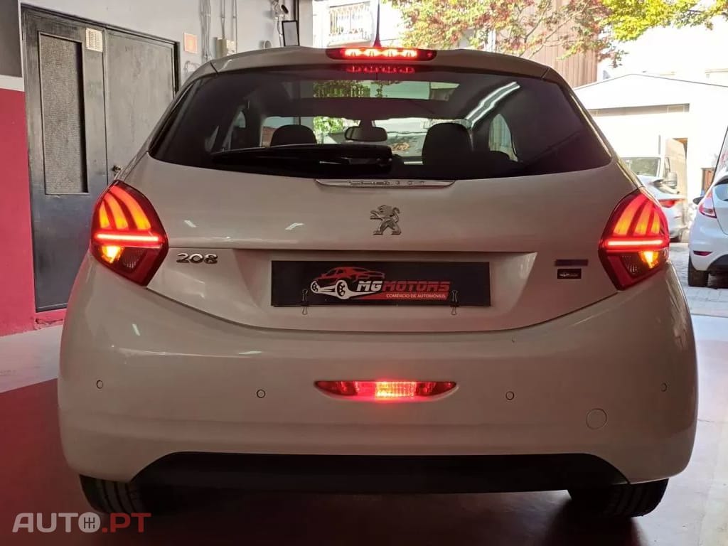 Peugeot 208 1.2 PureTech Allure