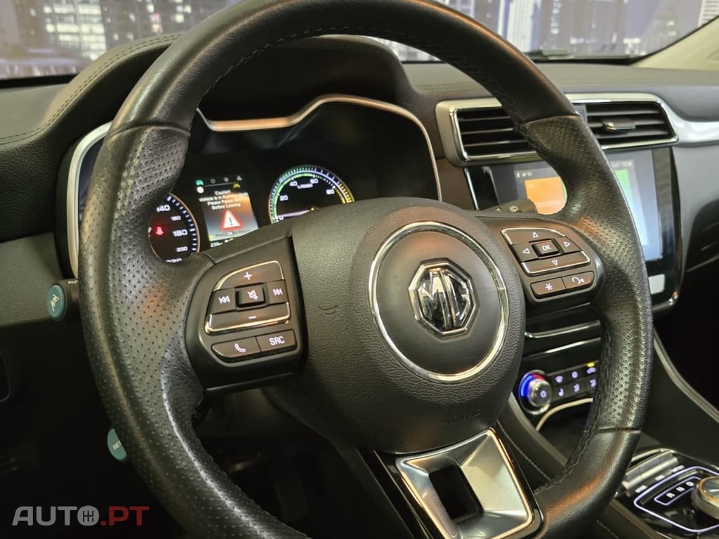 MG ZS EV 44.5 kWh Luxury