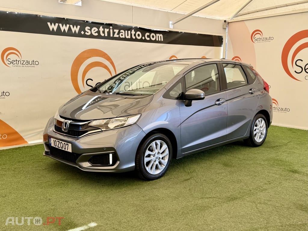 Honda Jazz 1.3 I-VTEC Comfort +Connect. Navi CVT