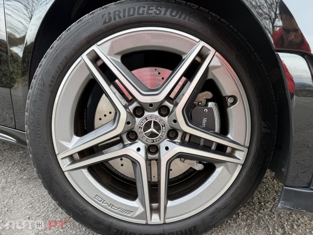 Mercedes-Benz B 250 e AMG Line