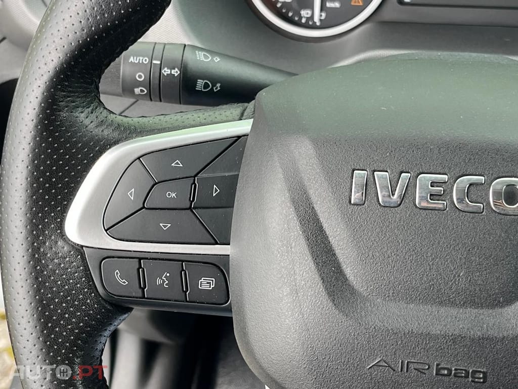Iveco Daily 35 - 180 CAIXA AUTOMATICA