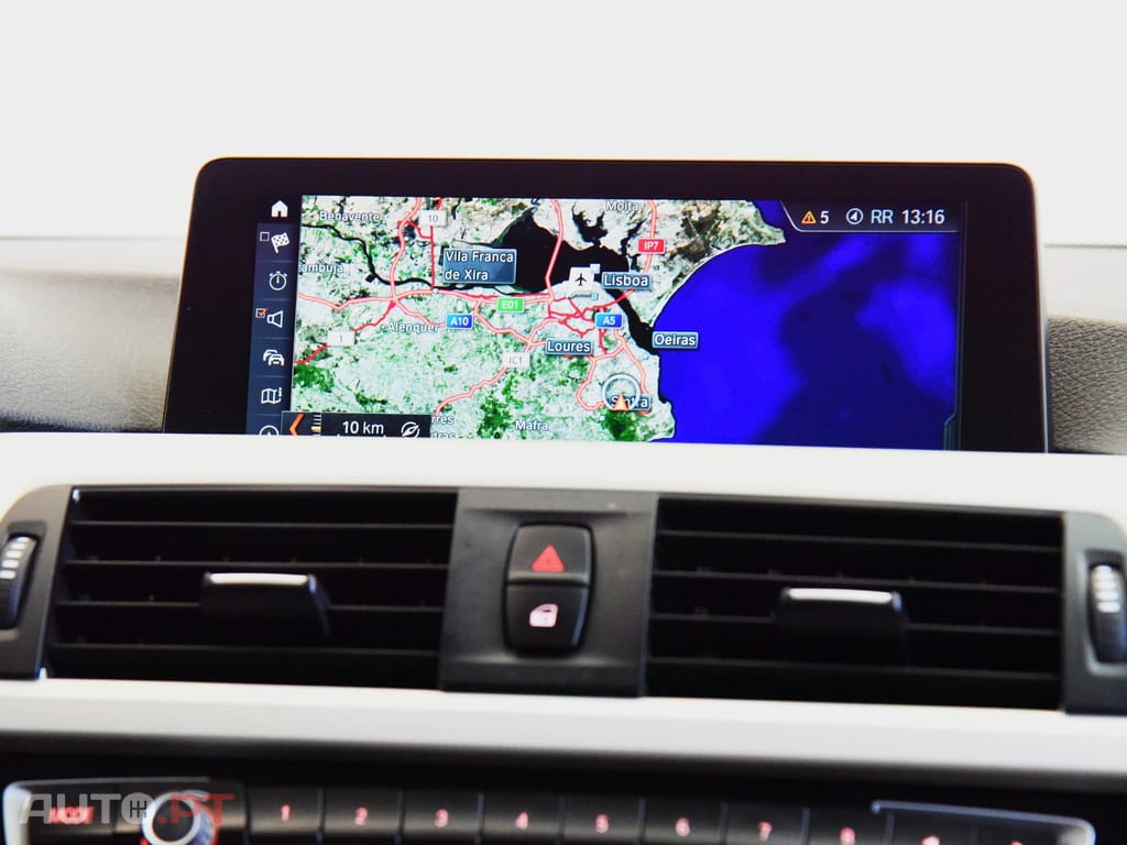 BMW 320 d Touring xDrive Auto
