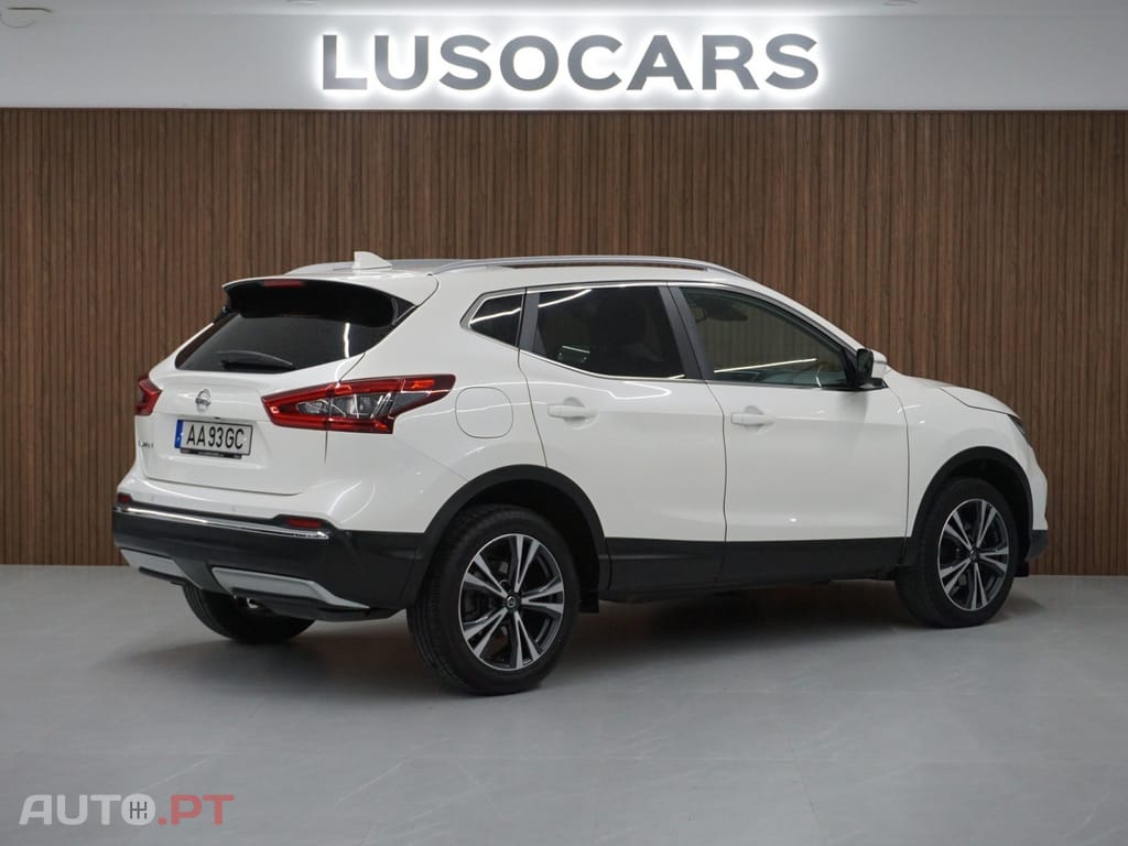 Nissan Qashqai 1.5 dCi N-Connecta J18