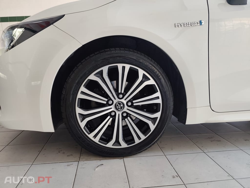Toyota Corolla Touring Sports 1.8 Hybrid Comfort+P.Sport