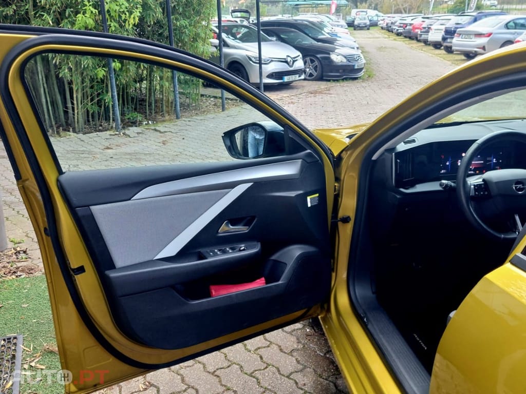 Opel Astra 1.5 D Elegance