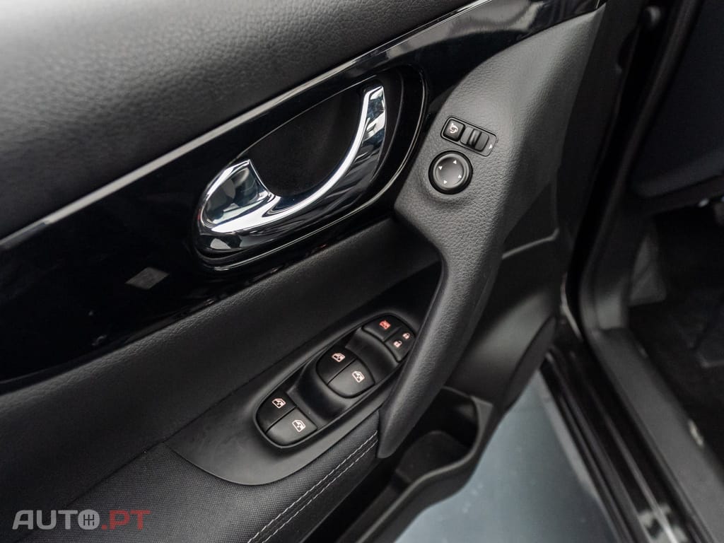 Nissan Qashqai 1.3 DIG-T N-Connecta