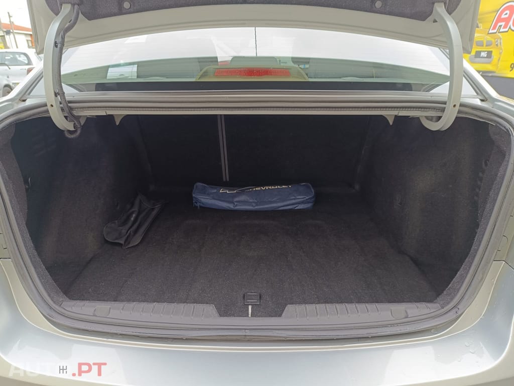 Chevrolet Cruze 1.6 LS