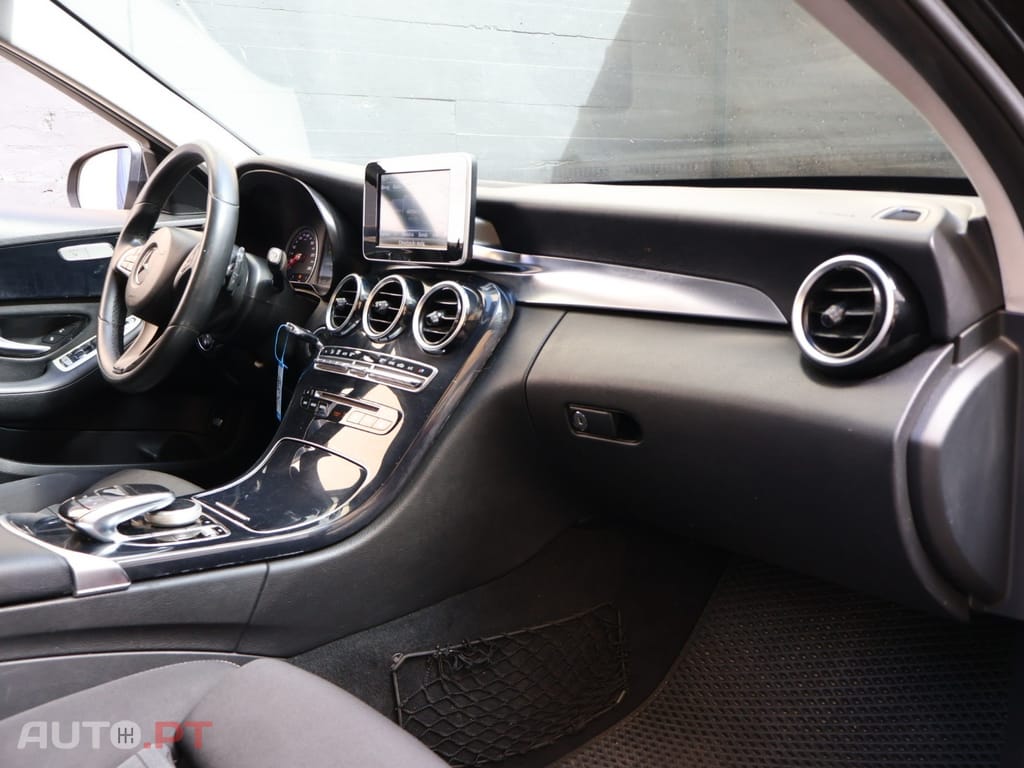 Mercedes-Benz C 200 D