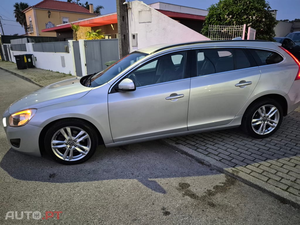Volvo V60 D2 Momentum drive eco