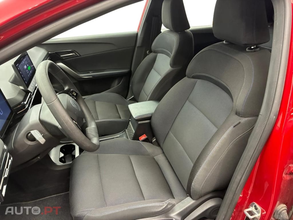 MG MG4 EV Standard 2WD