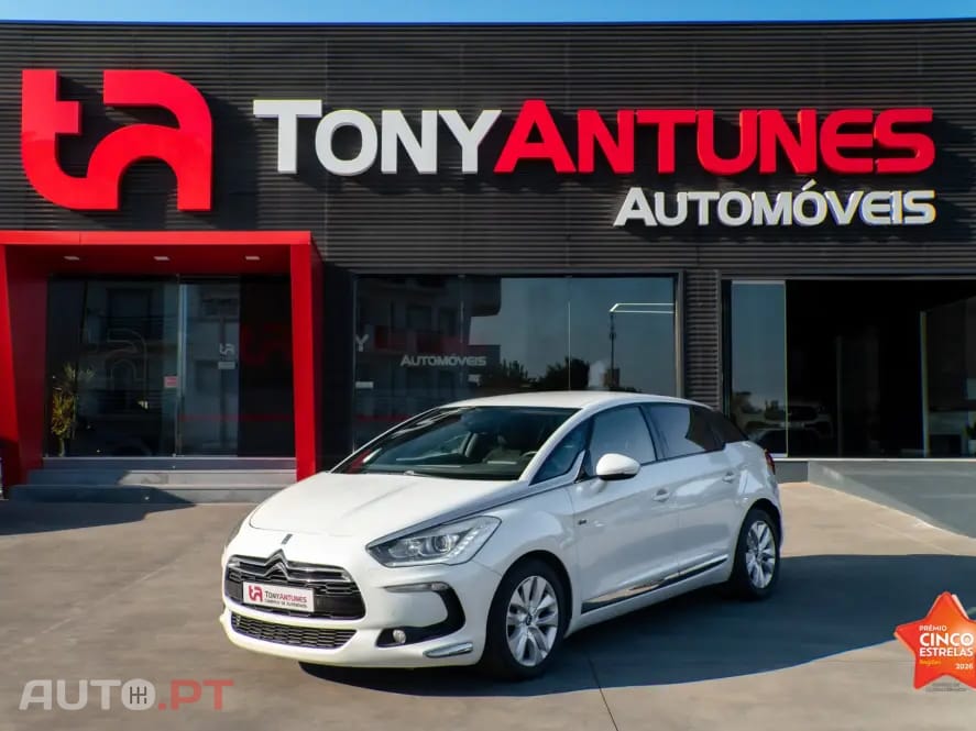 Citroen DS5 2.0 HDi Hy4 So Chic CMP6 102g