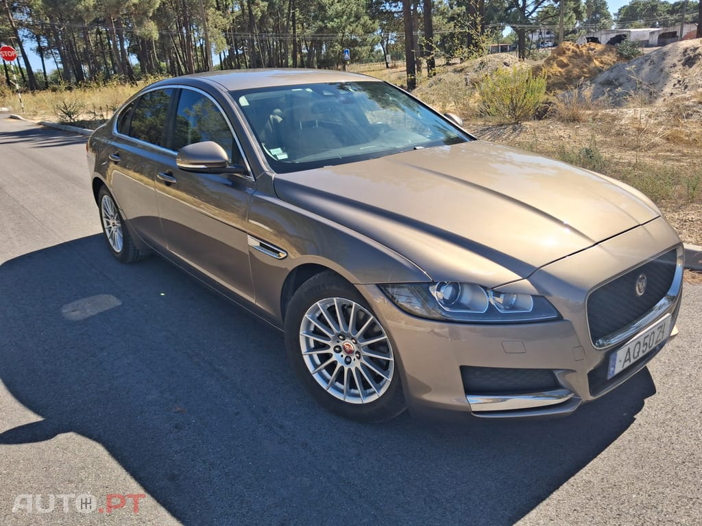 Jaguar XF 2.0 Prestige