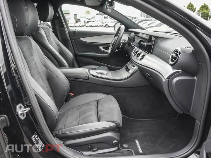 Mercedes-Benz E 300 de AMG Line