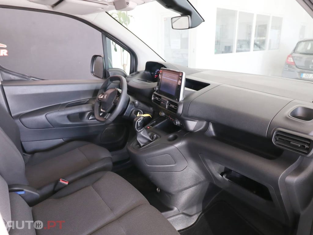 Peugeot Partner 1.5 BlueHDi Asphalt Standard