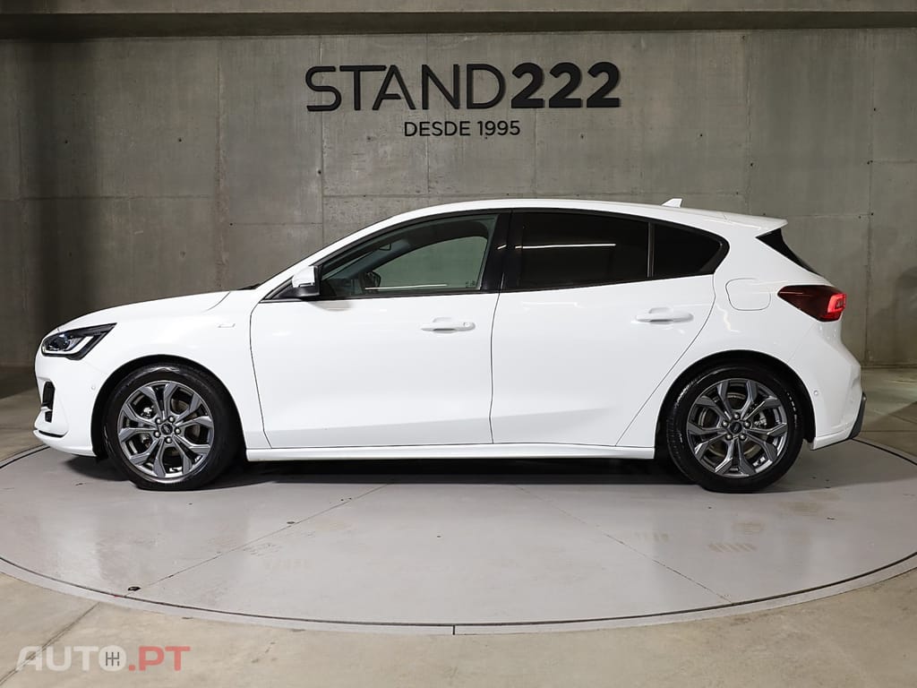 Ford Focus 1.0 Eco Boost MHEV ST-Line