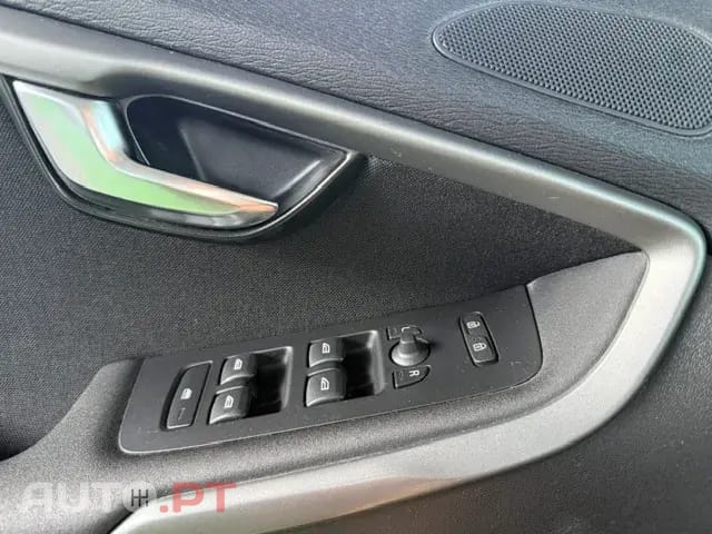 Volvo V40 2.0 D2 Momentum