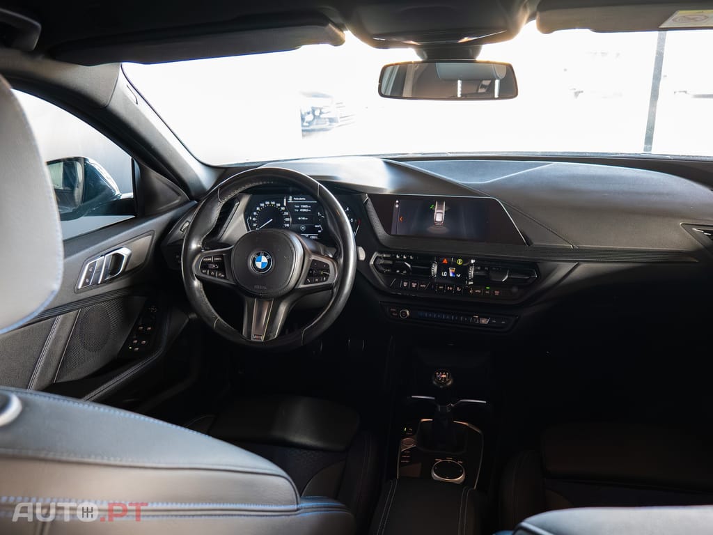 BMW 116 d Pack Desportivo M