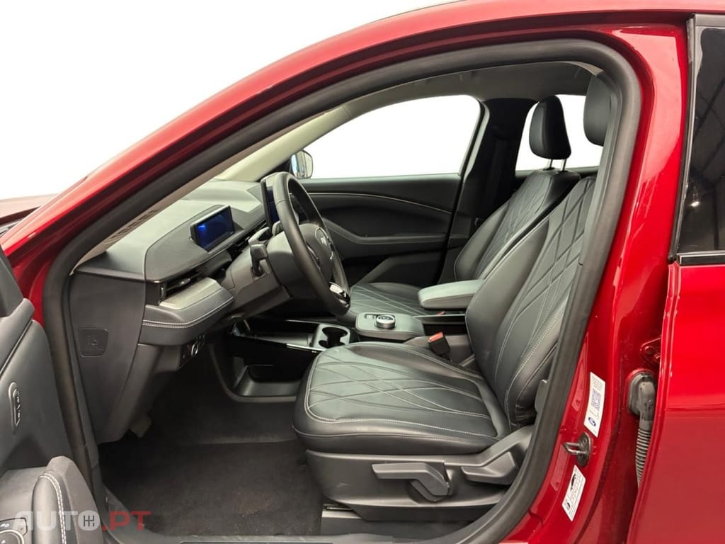 Ford Mustang Mach-E Standard Range