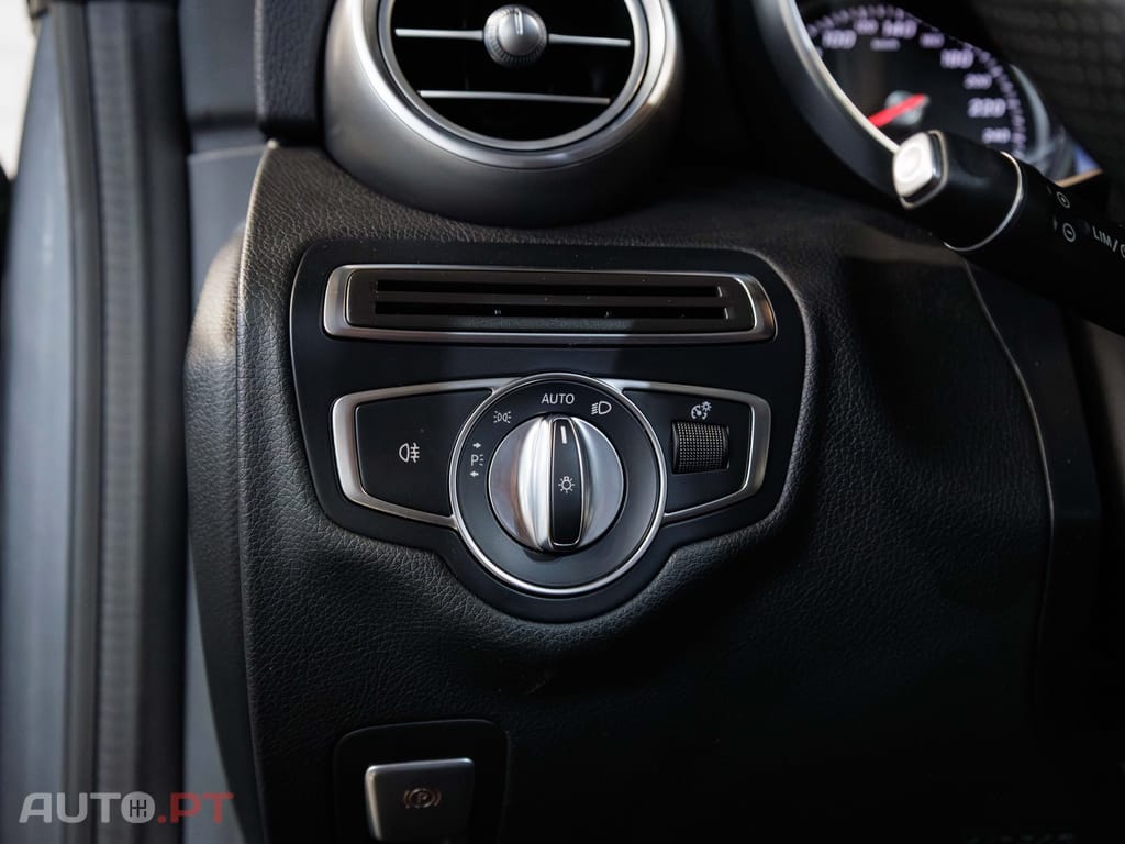 Mercedes-Benz C 220 d 9G-TRONIC AMG Line