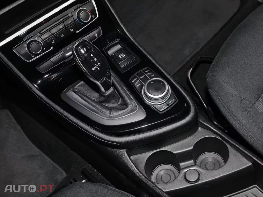 BMW 216 d IVA DEDUTÍVEL 