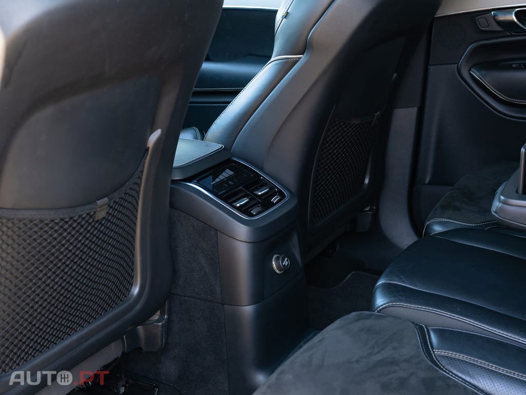 Volvo XC90 2.0 T8 PHEV R-Design AWD