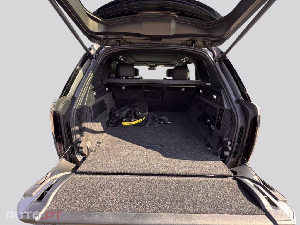 Land Rover Range Rover I.V.A DEDUTIVEL P460e Hybrid HSE  
