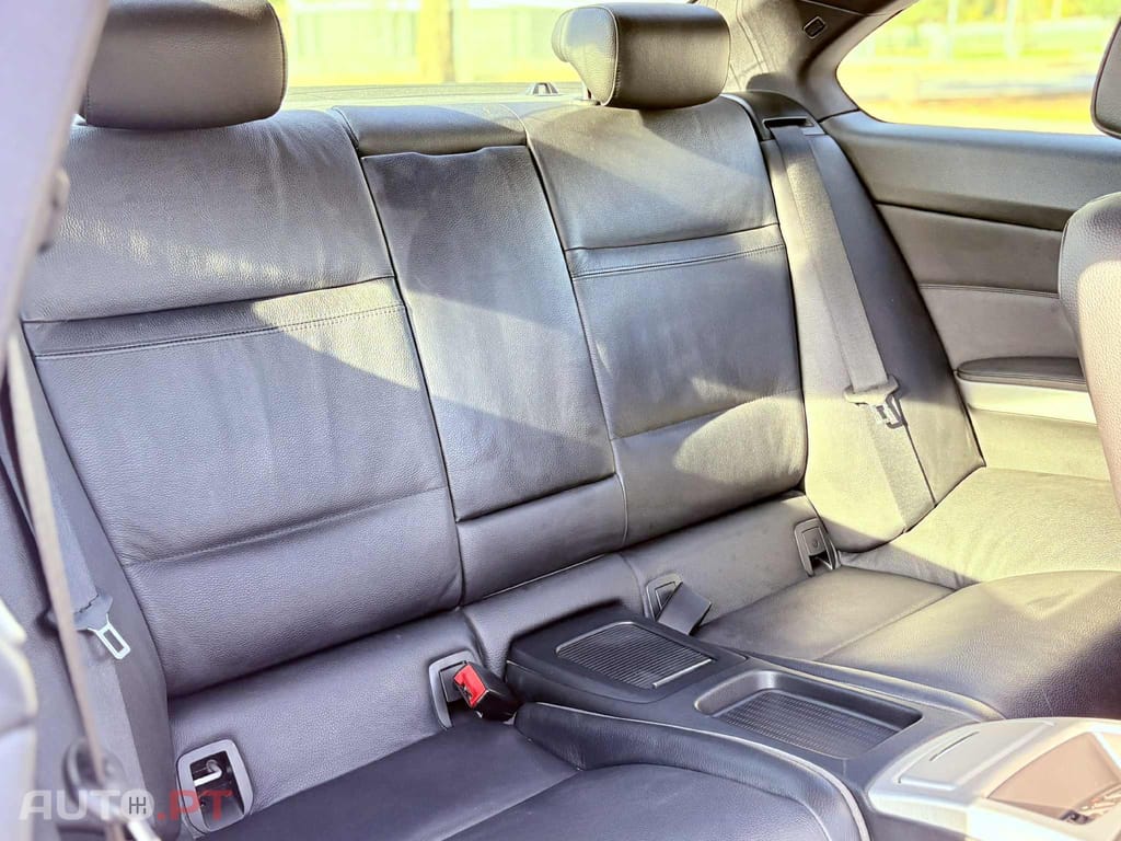 BMW 320 d Edição M Auto
