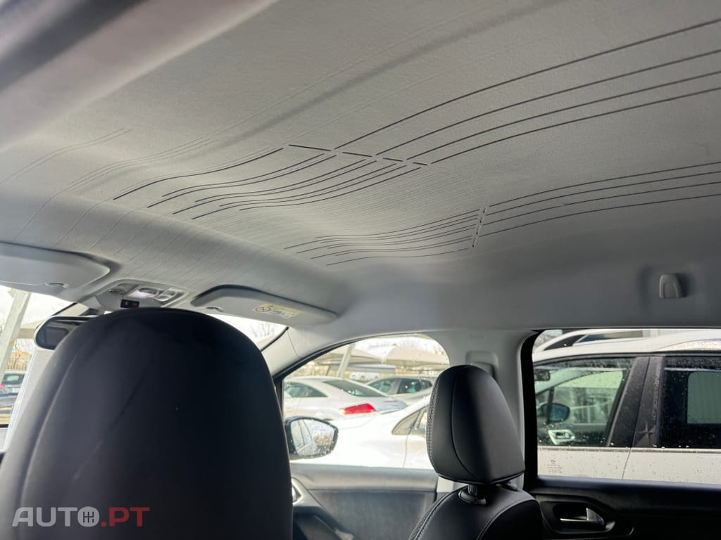 Peugeot 2008 1.6 BlueHDi Allure