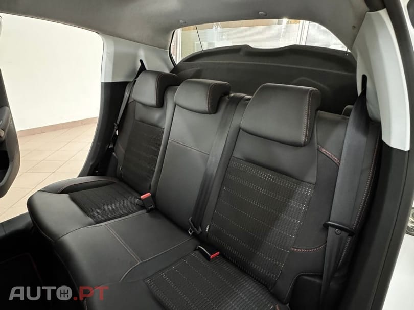 Peugeot 208 1.2 PureTech GT Line