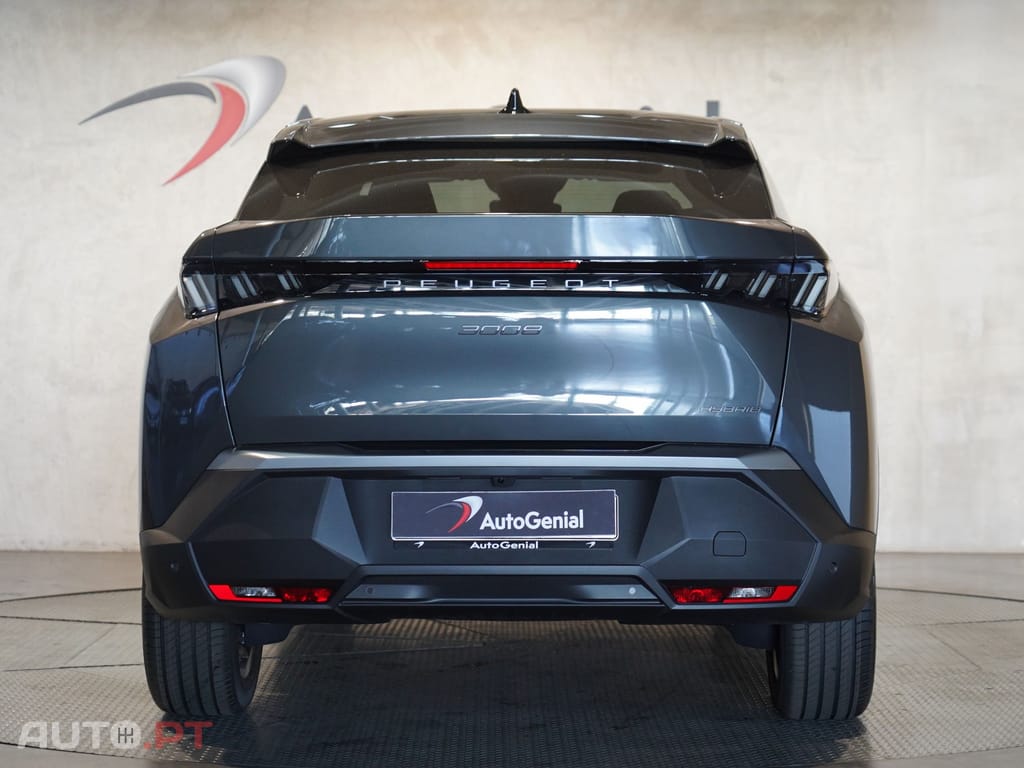 Peugeot 3008 1.2 Hybrid Allure e-DCS6
