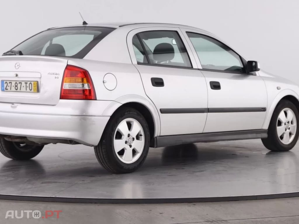 Opel Astra 1.4 Elegance