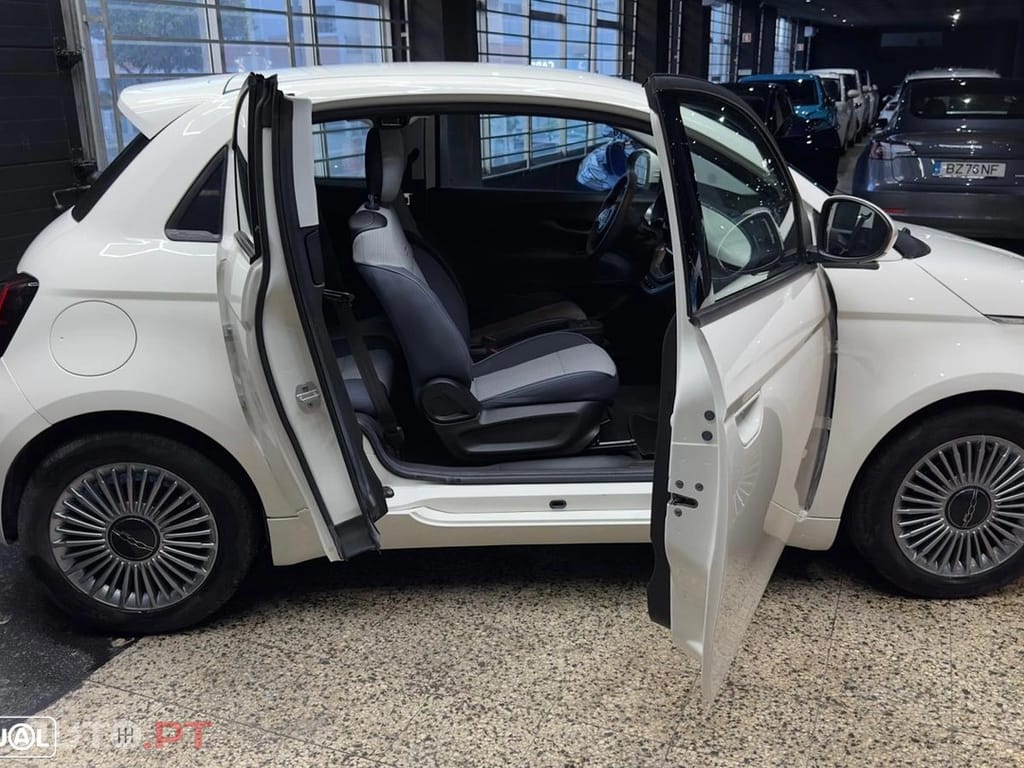 Fiat 500e 42 kWh Icon