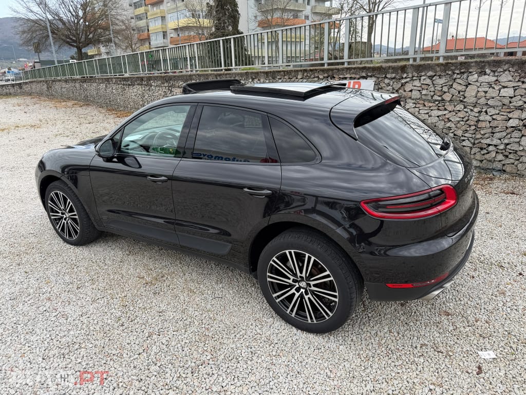 Porsche Macan S