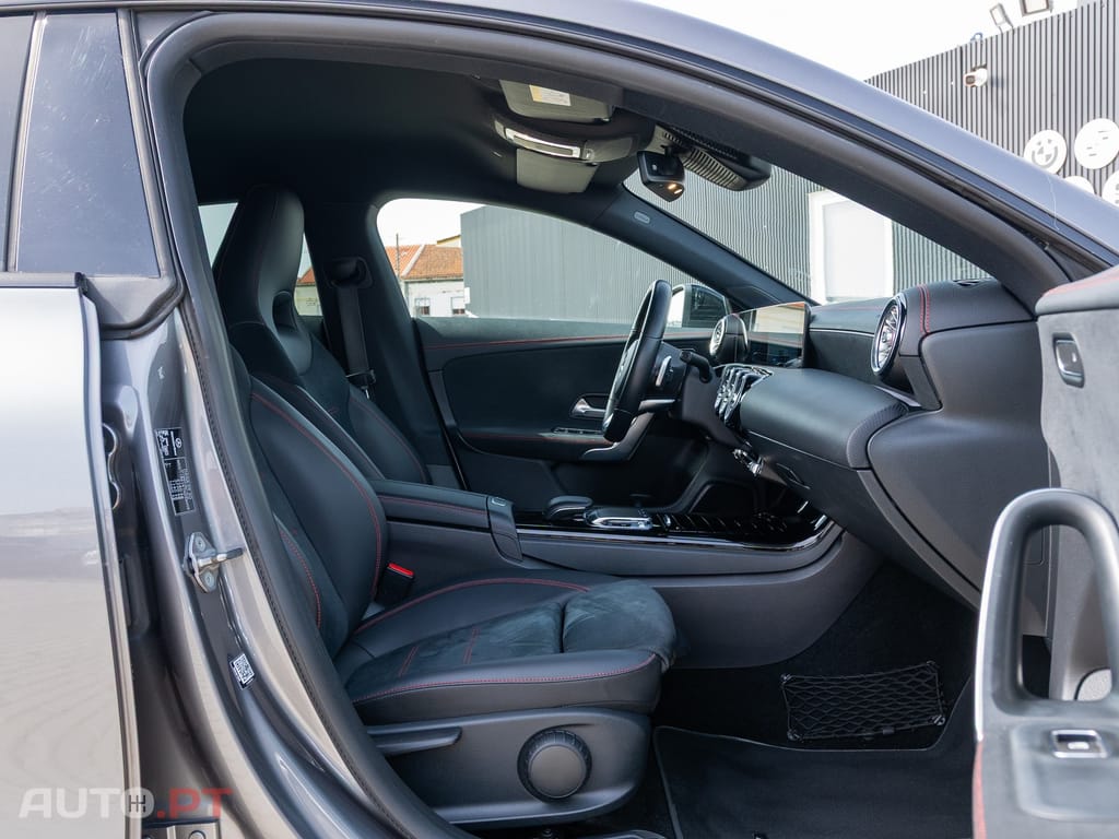 Mercedes-Benz CLA 220 d Shooting Brake AMG Line Aut.
