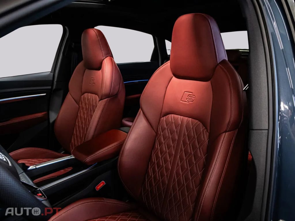Audi E-Tron I.V.A DEDUTIVEL S BLACK 