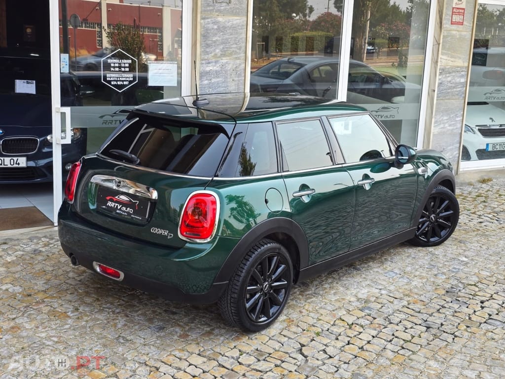 MINI Cooper Cooper D