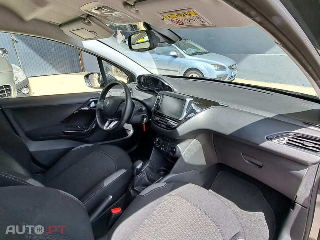 Peugeot 208 1.2 PureTech Style