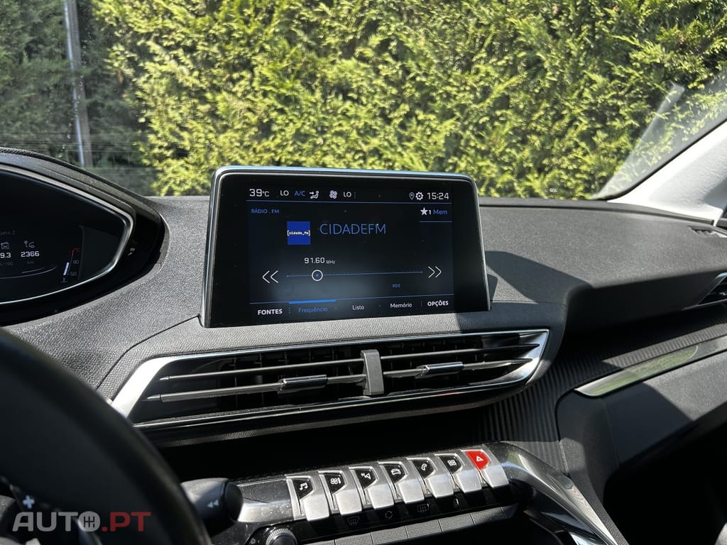 Peugeot 3008 PureTech 130 Stop & Start GPF EAT8 Active